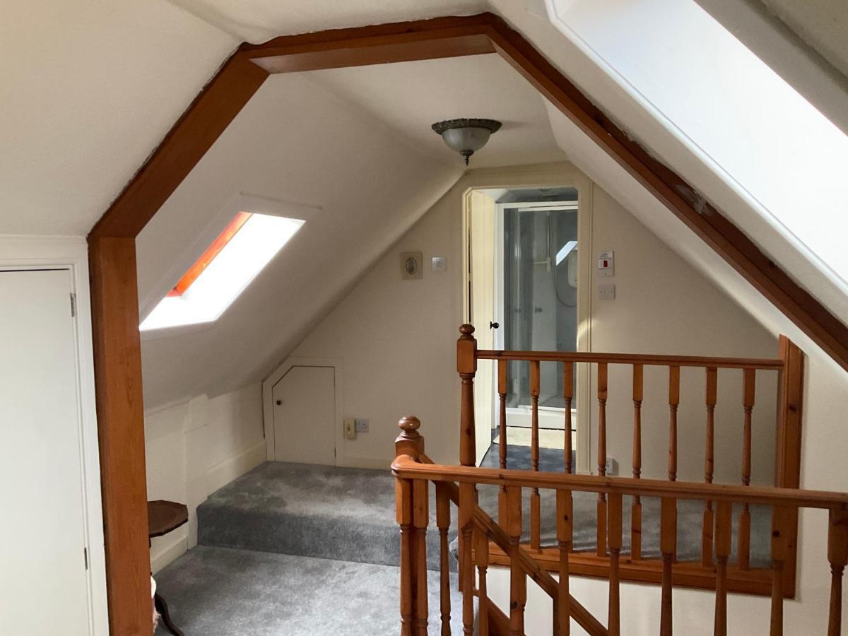Three-Bedroom Old Cottage Free Parking Inverness Exterior foto